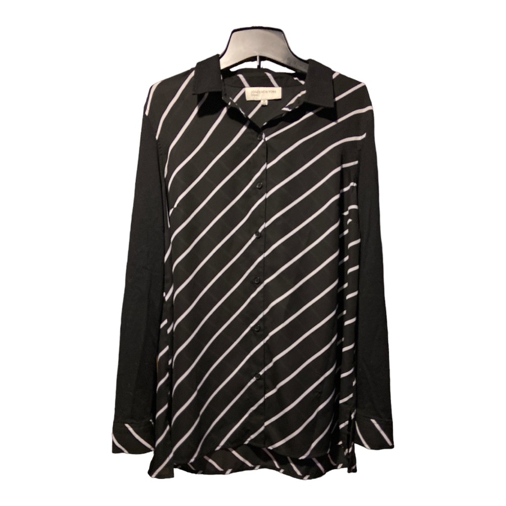Women’s Size Medium-Jones New York Black & White Blouse.